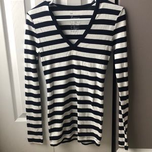 Gap long sleeved shirt